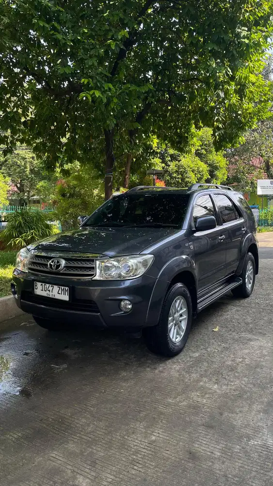 Toyota Fortuner 2006 Bensin