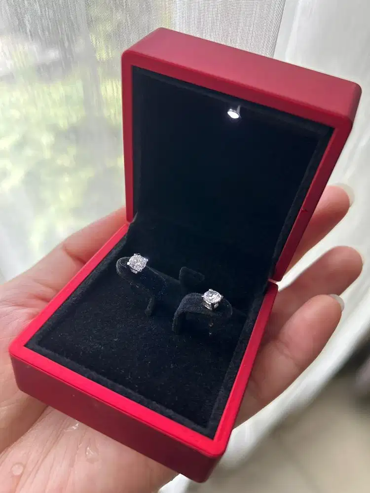 Anting berlian solitaire + sertifikat toko