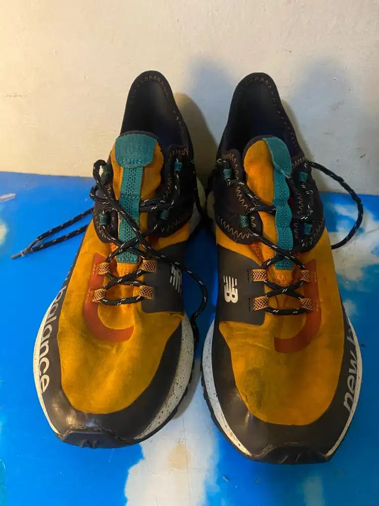 Sepatu NB Trail Running .