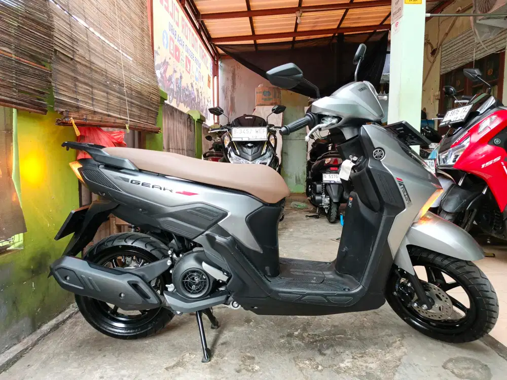 BLN 7 YAMAHA GEAR ULTIMA HYBRID S 2025 BS TT 2024 DI CILEDUG FULL ORI