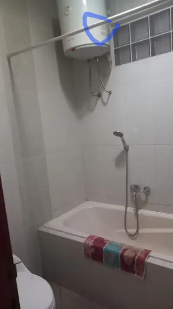 Water Heater second kondisi masih bagus