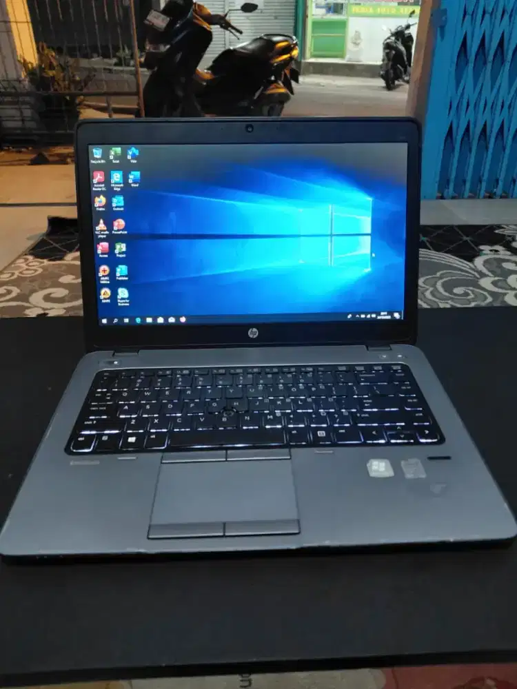 HP I5 gen 4 ram8gb hdd320 backlight sfek gahar harga net