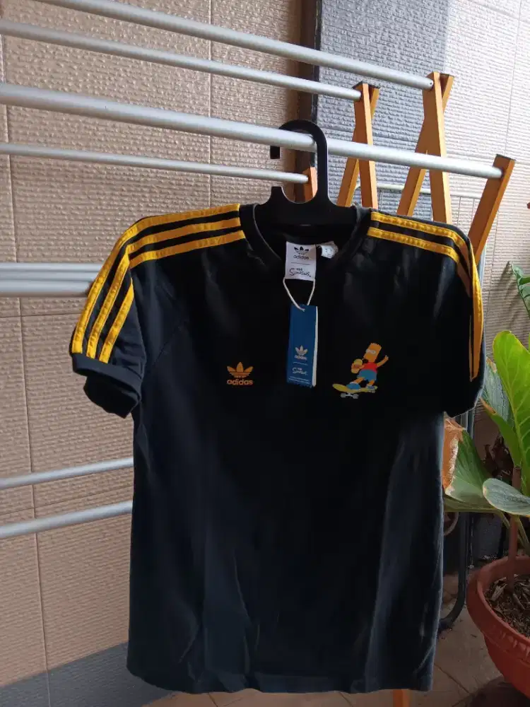 Adidas originals x The Simpsons 3S tee 100 % original