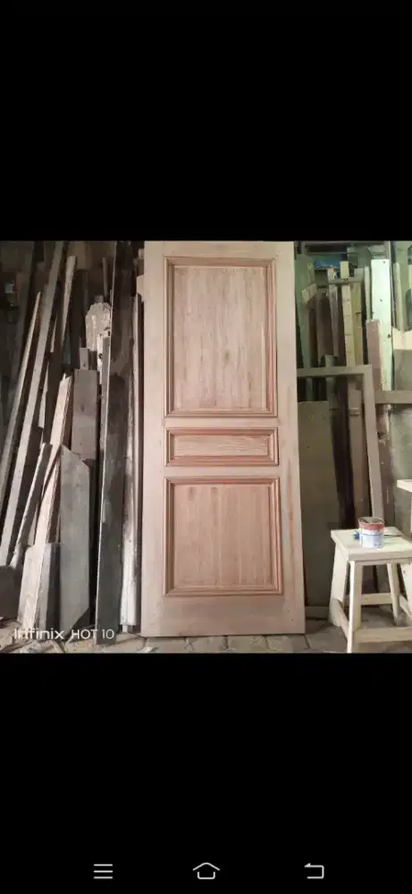 Pintu bakinya ready dari kayu bekas Meranti oven berkualitas