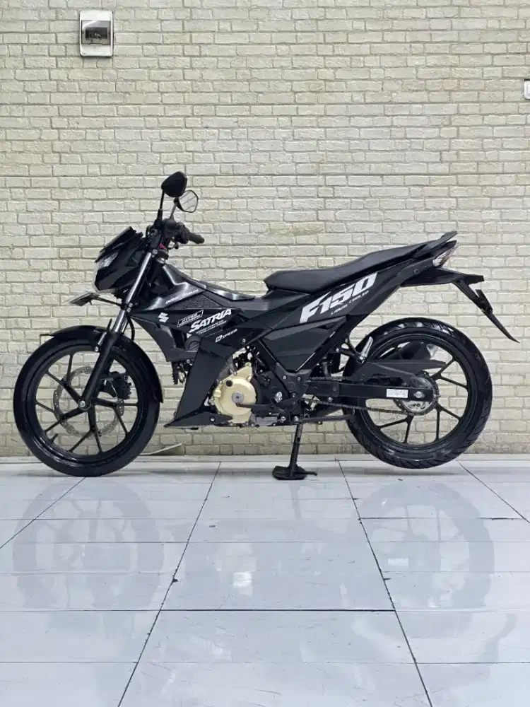 TERMURAH‼️ Suzuki Satria FU 150 FI 2018 black Favorit Mustika Motoshop