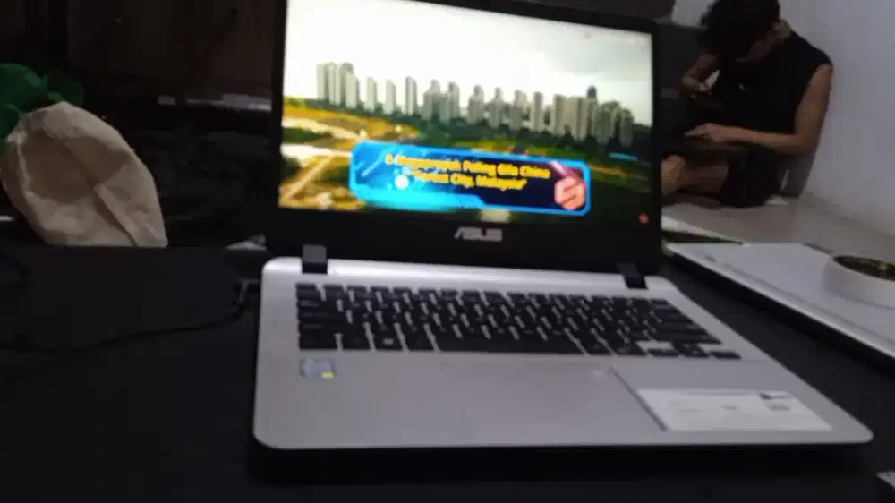 Asus i3 gen 7 ram8gb ssd256gb sfek gahar murah harga net