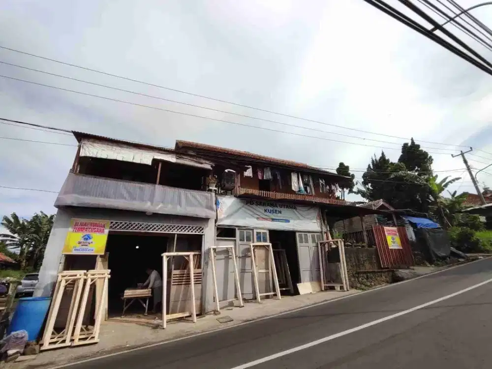Dijual Rumah sekaligus tempat usaha.