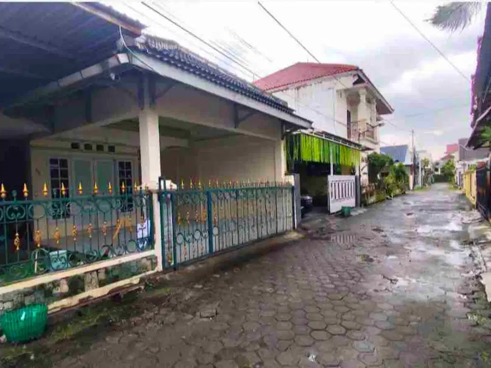 Rumah Sumber 139Mt, 3Kt, 1Km, dekat KPU jalan Kahuripan, Banjarsari, Solo
