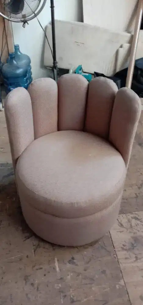 Servis sofa ,pembuatan baru,walpaper, sofa bed, gordyen