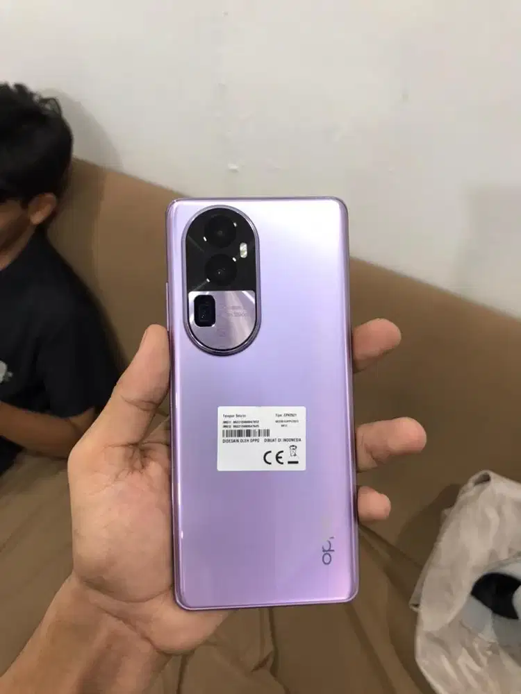 Oppo Reno 10 pro+ 5G (12/256Gb) fulset