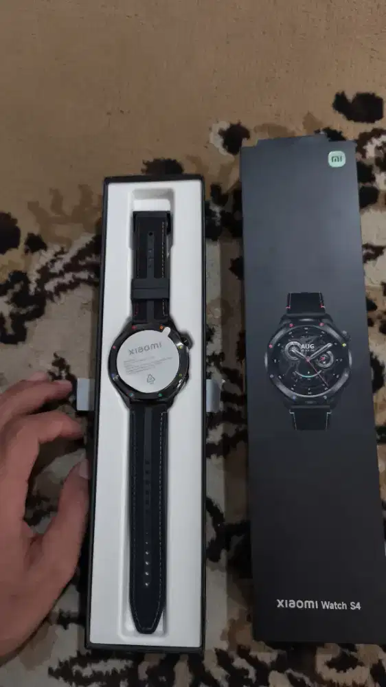 Xiaomi Watch S4 Rainbow