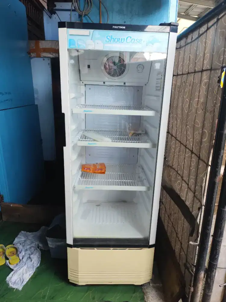 Dijual Showcase merk Polytron 3 rak