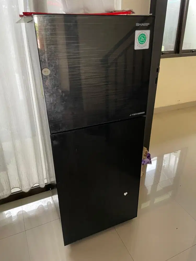 Jual kulkas, kompor, gas, mesin cuci, ac 1/2 pk murah