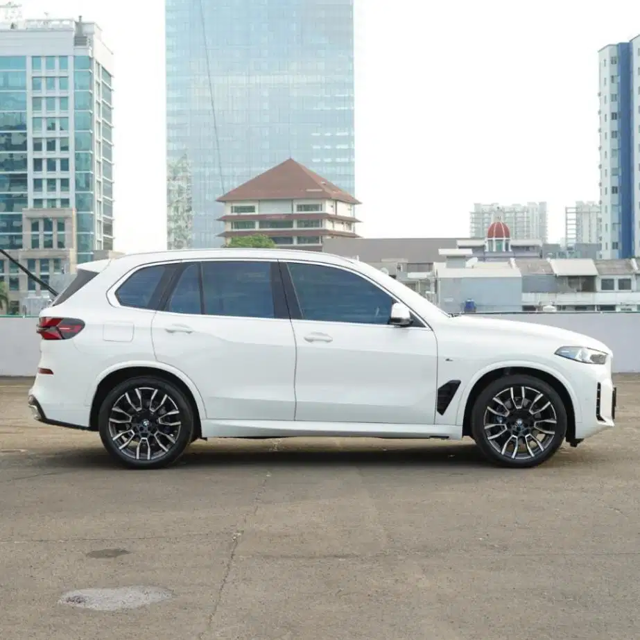 BMW X5 2023 pemakaian 2024