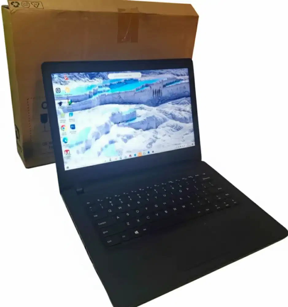 Lenovo ideapad 110-14ast AMD A9 R5 RAM 8gb SSD 128gb HDD 1TB