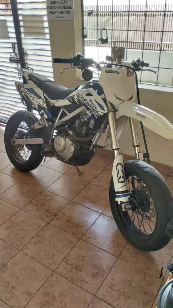 Motor Kawasaki KLX 2016 Terawat, Pajak Jalan