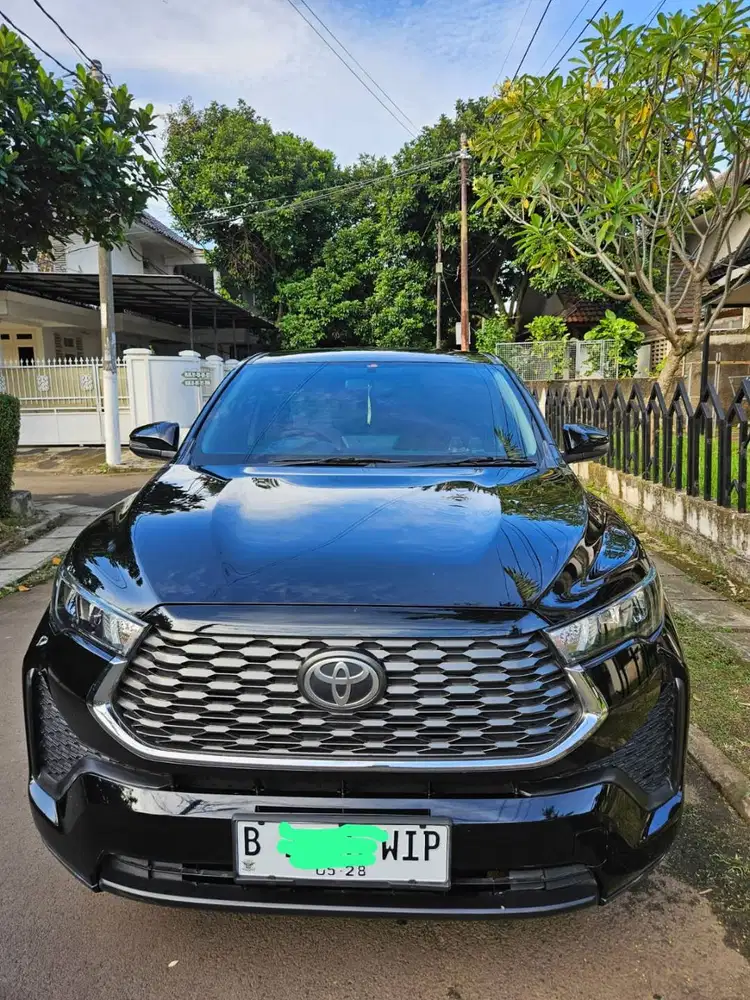 Dijual Toyota Innova Zenix 2.0 CVT Bensin