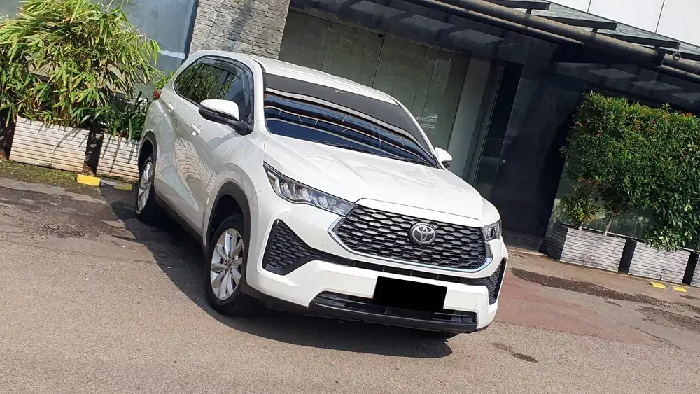 [ GARANSI 5TH ] Toyota Zenix 2.0 V CVT AT Bensin Putih 2022/2023