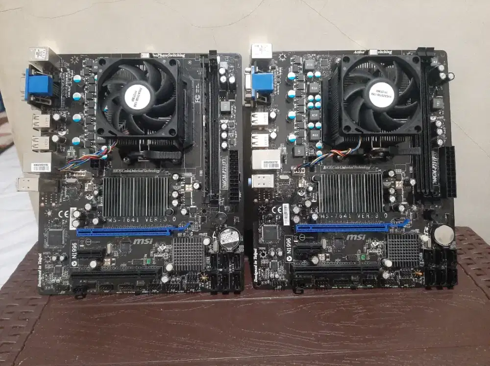 MOTHERBOARD MSI 760GM-P23 (FX) Feat PHENOM II HD Z555 (MULUS GRADE A)