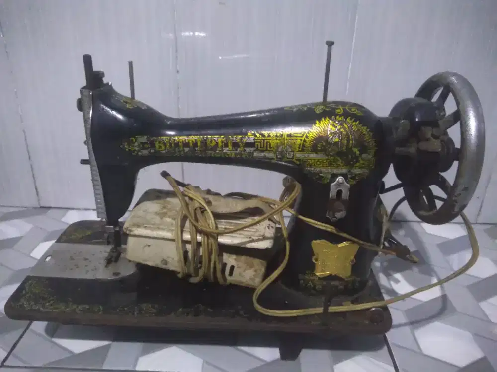 Mesin jahit rusak, jadul butterfly