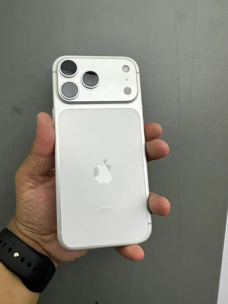 Iphone 17 promax 256gb ibox silver