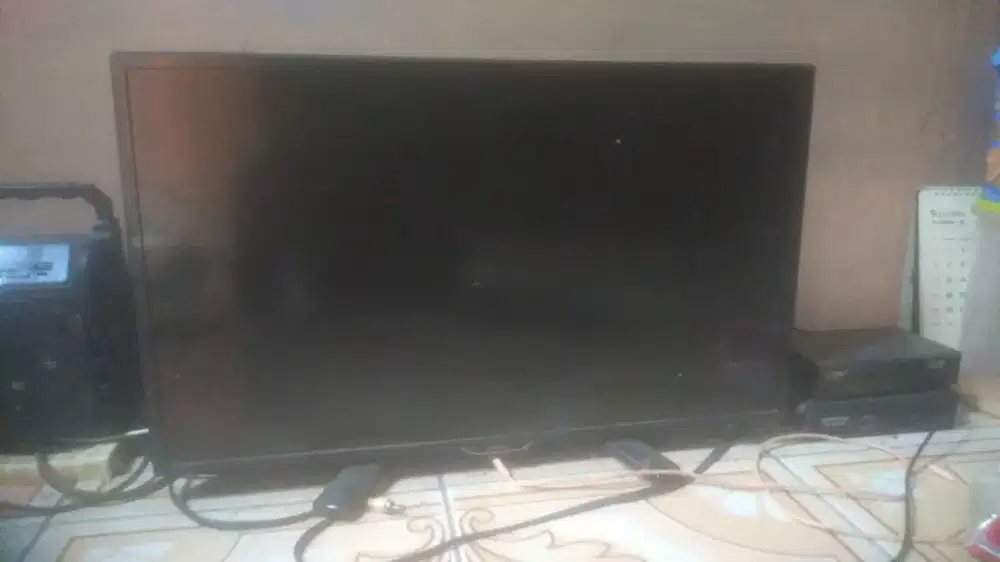 Tv Sharp 24in keadaan mati