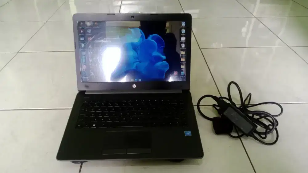 Laptop HP Slim + RAM 4 GIGA + SSD + Batre AWET + Windows 11+ BONUS Tas