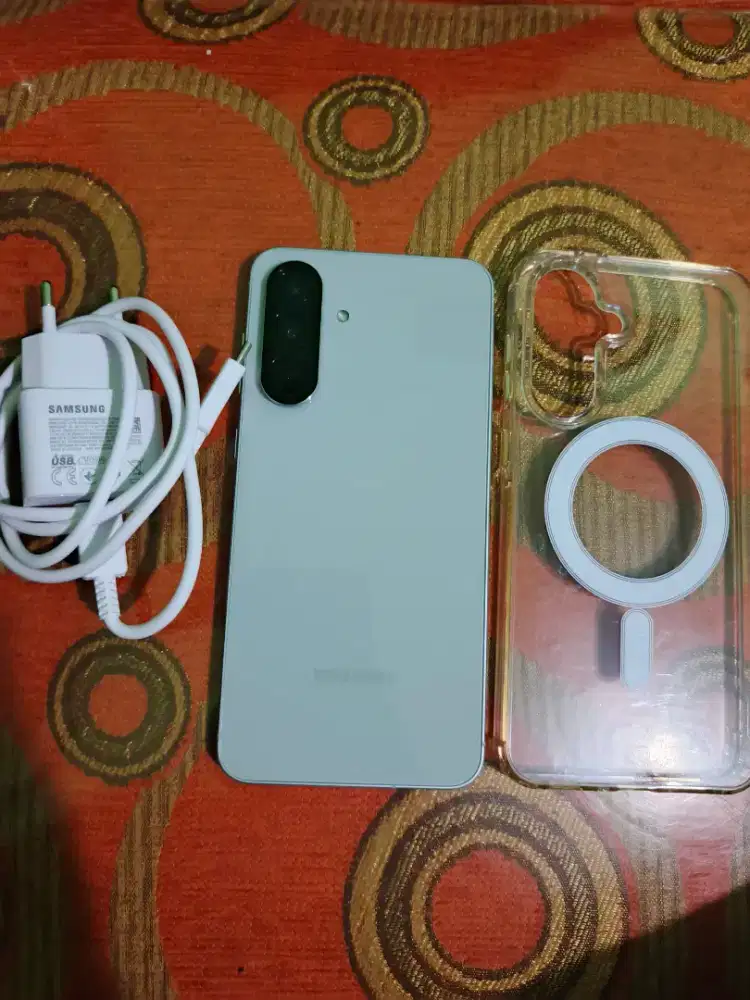 Samsung A56 5G Ram 12 /256 Awsome Olive