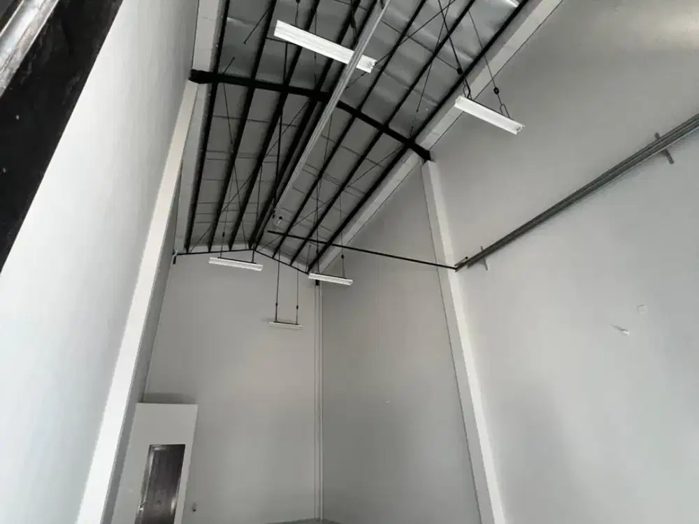 Disewakan gudang pik2 bizpark 6x20