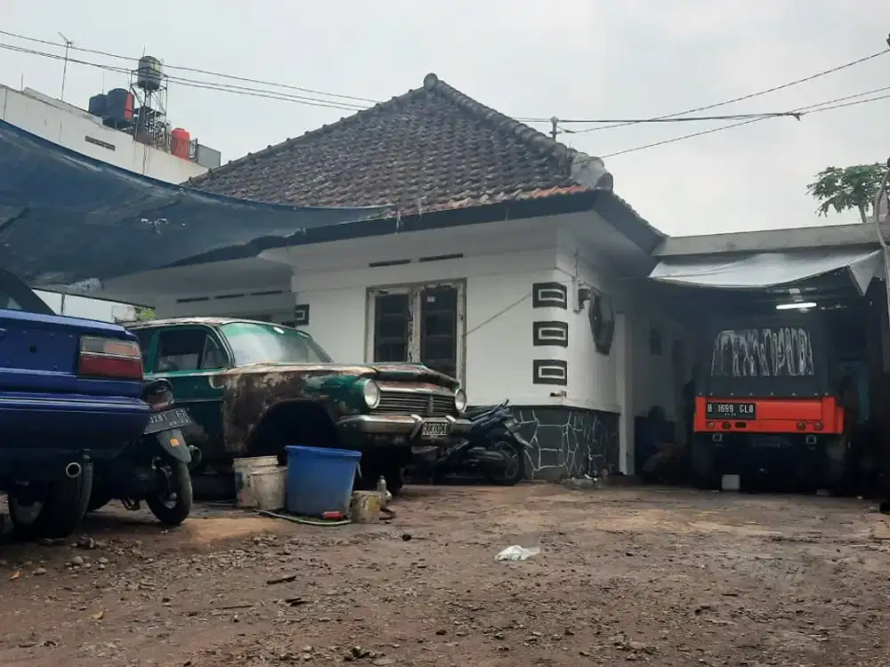 Dijual Rumah Jl Banteng (KH Ahmad Dahlan)  Kota Bandung Rumah Tua gaya Belanda