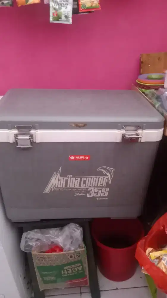 Dijual coolerbox masih bagus