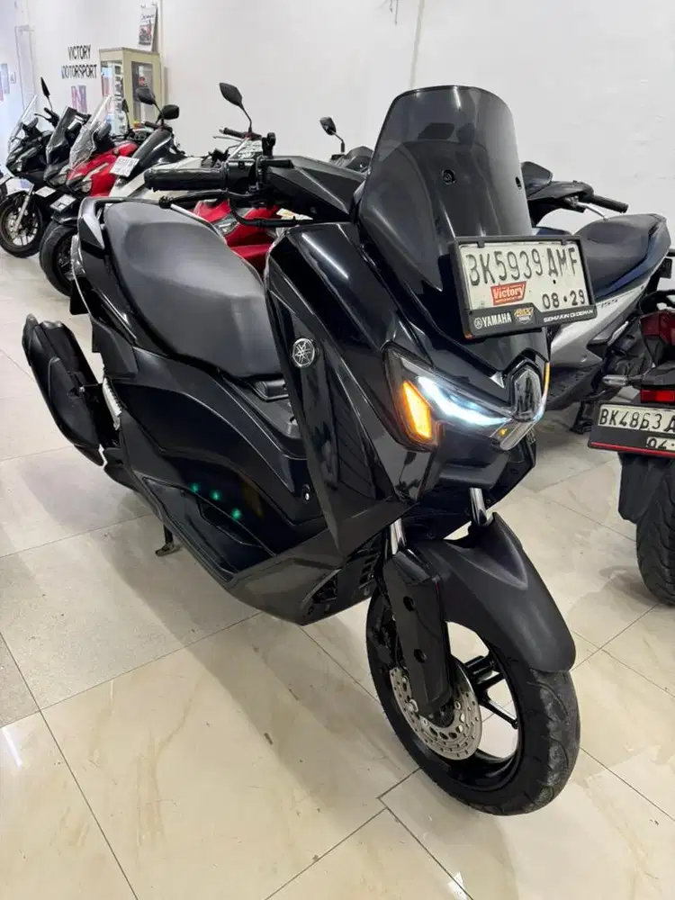 Yamaha Nmax Neo S Keyless 2024 warna Hitam Gloss New 155 Matic Black