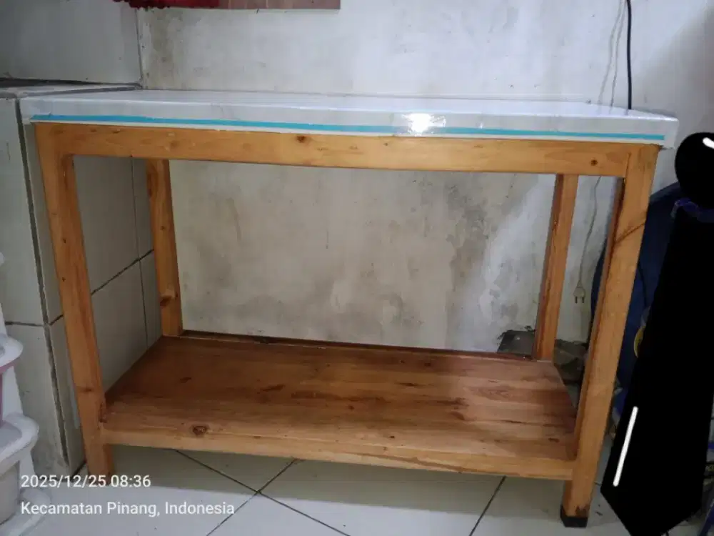 Meja kayu jati belanda