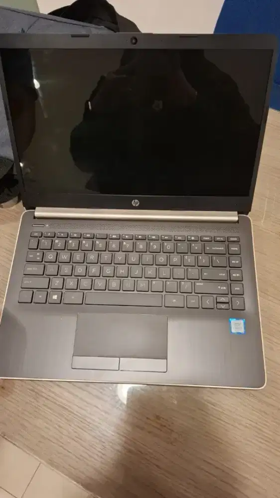 Laptop hp 14s dijual cepat