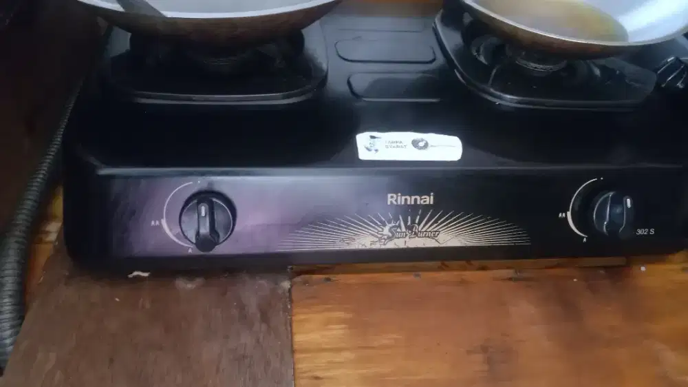 Dijual kompor 2 tungku..(ada 2 set)