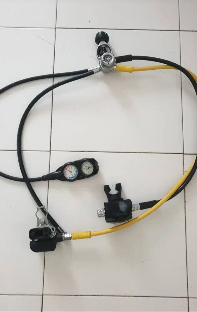 Set alat selam (diving)