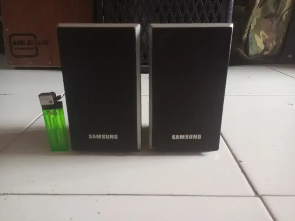 Speker rear samsung