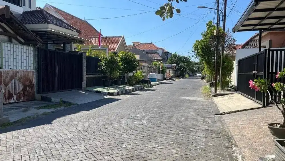Rmh (12x25) di Gayungsari