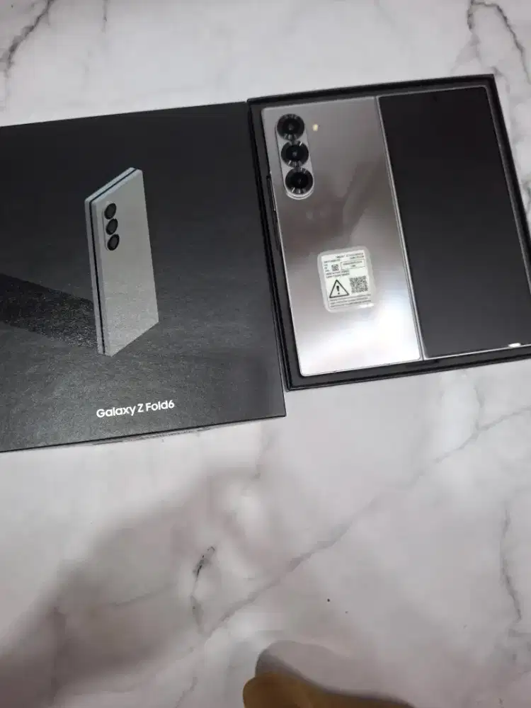 Like new z fold 6 512 gb