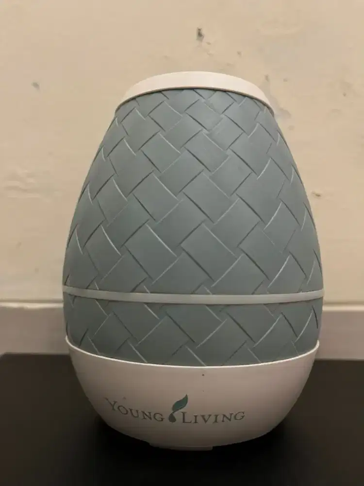 Young Living sweet aroma ultrasonic diffuser