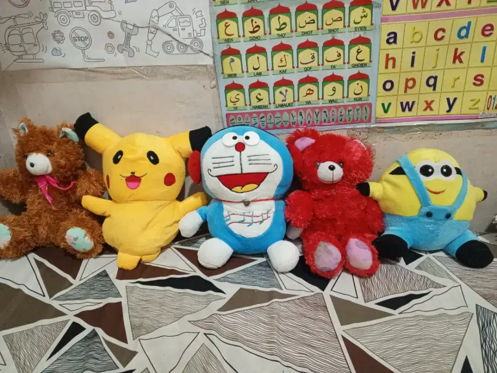 Boneka besar kecil