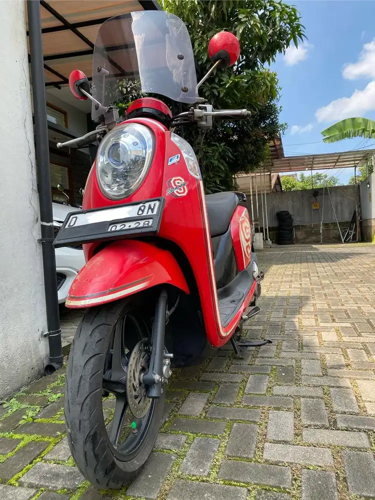 Dijual CEPAT BU Honda Scoopy Tahun 2015