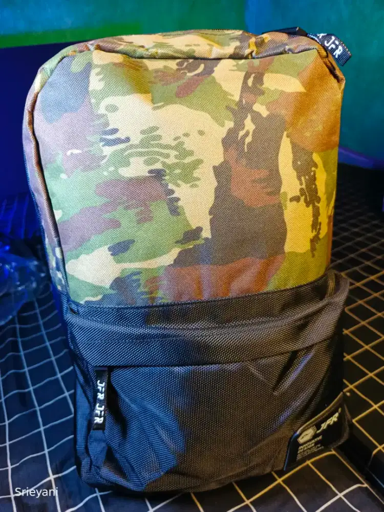 Tas Ransel kuliah, kerja dan sekolah