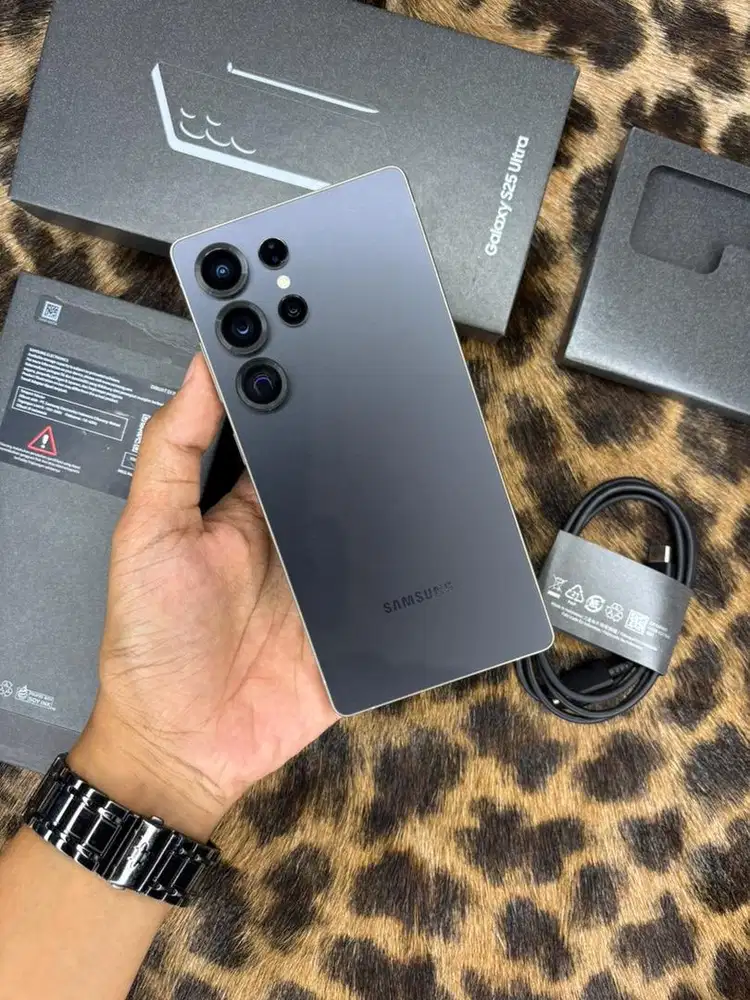 Galaxy S25 Ultra 12/512GB Resmi (Black)