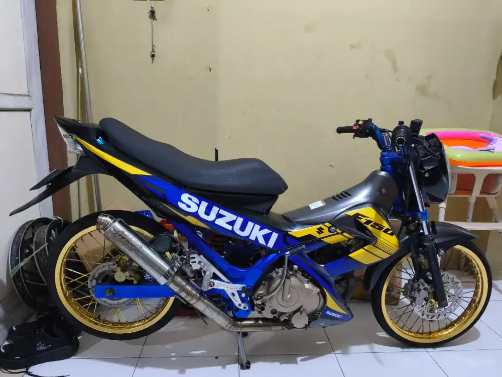 Satria FU 150 modifikasi tipis