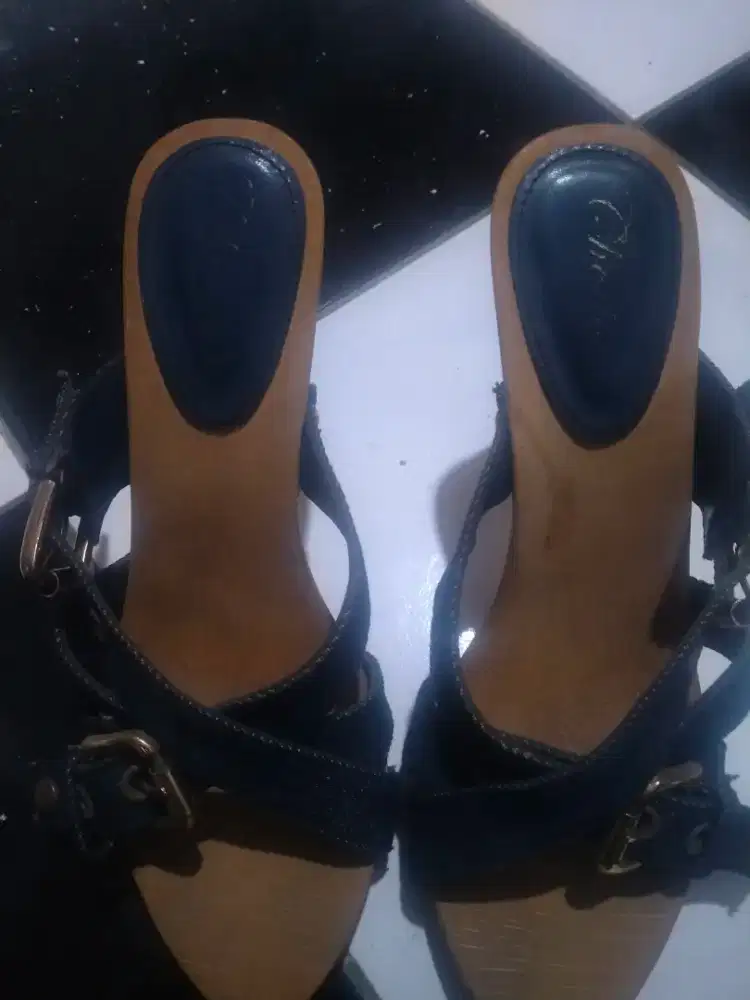 Sendal cherilon wanita