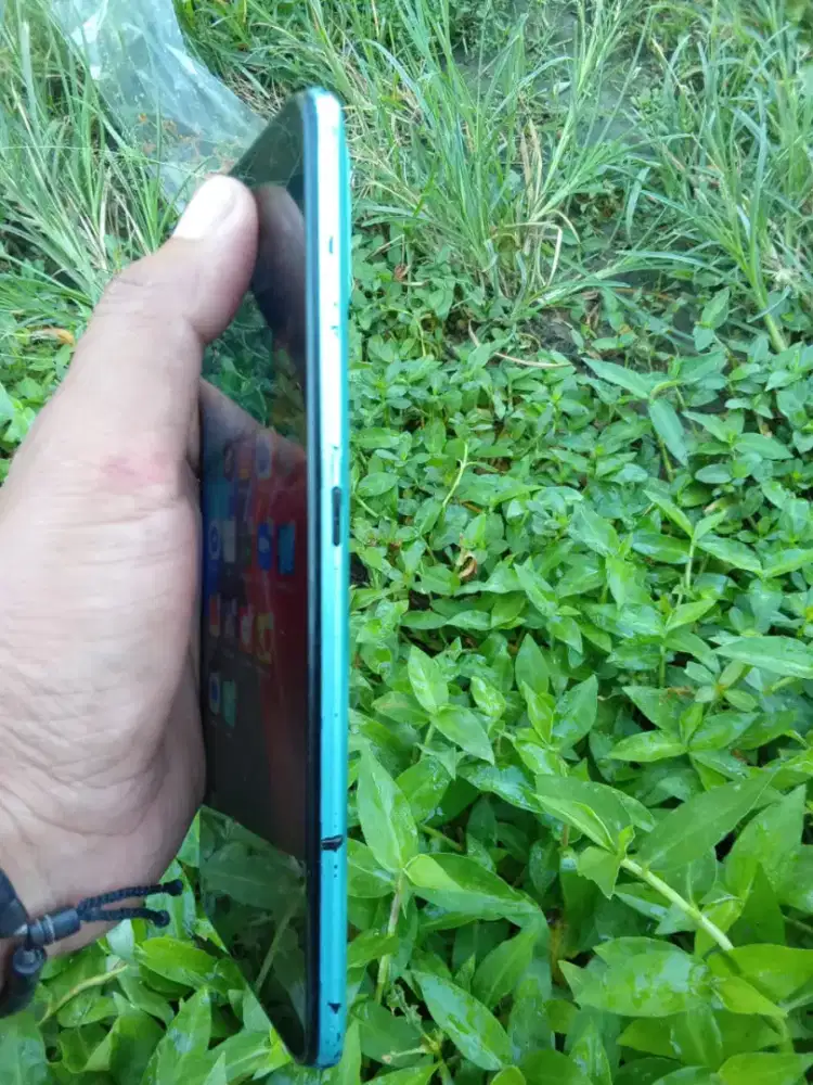 D jual BU hp Infinix hot 11 play