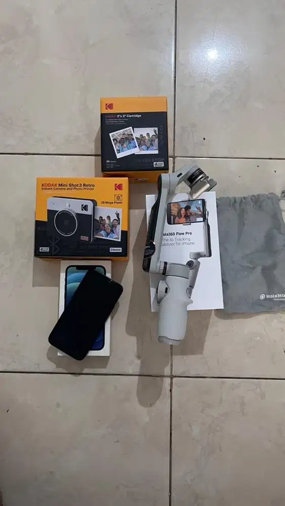 Jual Bundling Iphone 12+ Kodak Retro 3+ Insta360 flow pro