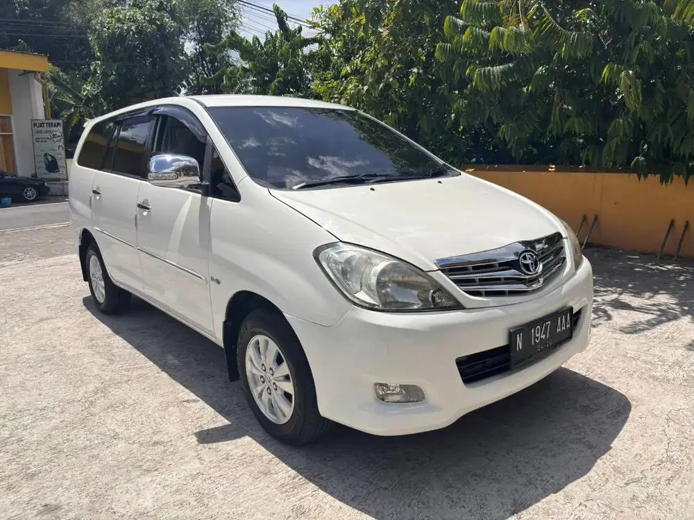 2010 toyota Kijang Innova 2.5 V Plat N adin mobil bekas sekoto kediri