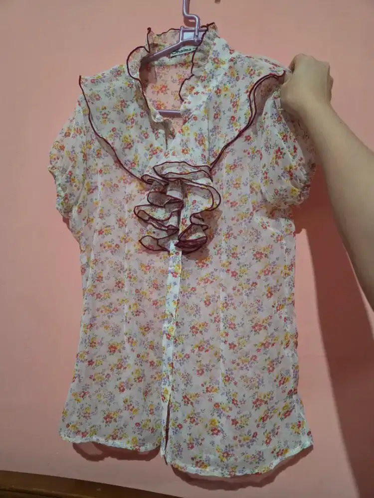 Blouse bekas. Transparan. Kondisi bagus